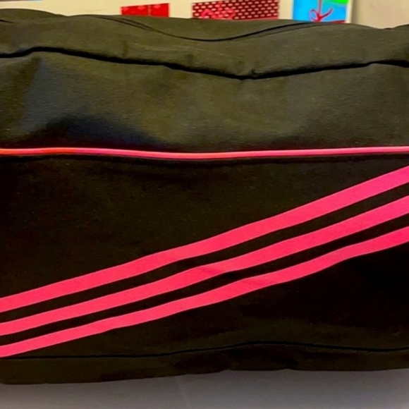 Adidas Gym Bag - Picture 3 of 7